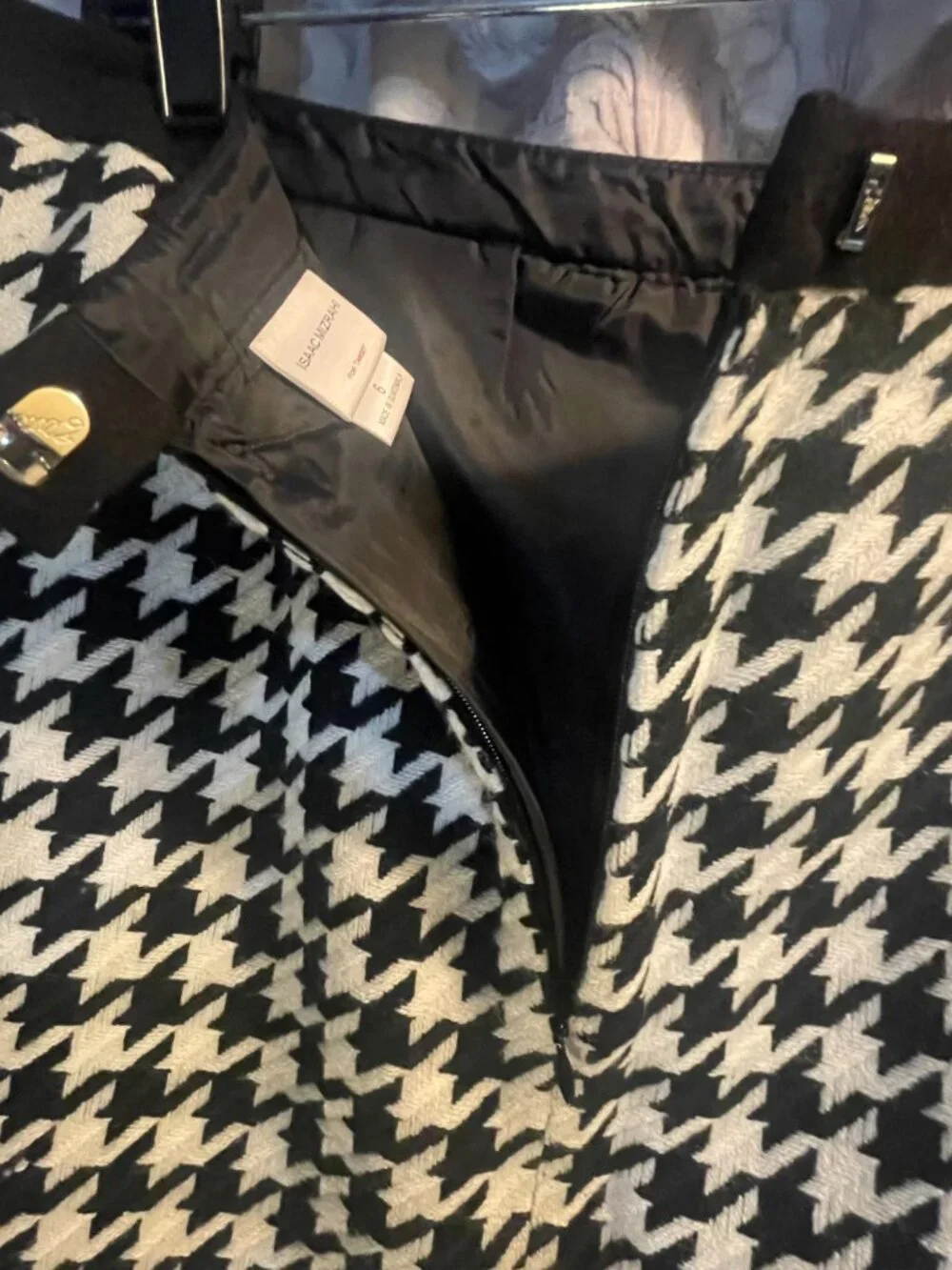 Women's Isaac Mizrahi Sz. 6 B&W Fully Lined Houndstooth Pencil Skirt